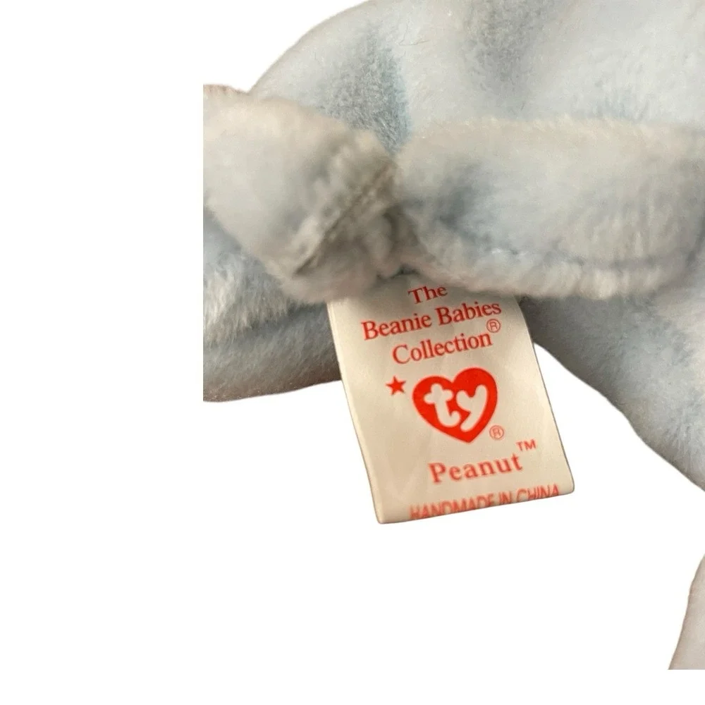 Ty Beanie Baby Peanut - MWMT Elephant light Blue 1995‎
